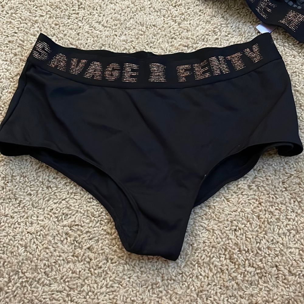 SAVAGE X FENTY Bottoms